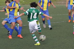 xk体育-中国斯诺克选手吴宜泽表现抢眼，成功逆转特鲁姆普进入8强。，大陆斯诺克选手